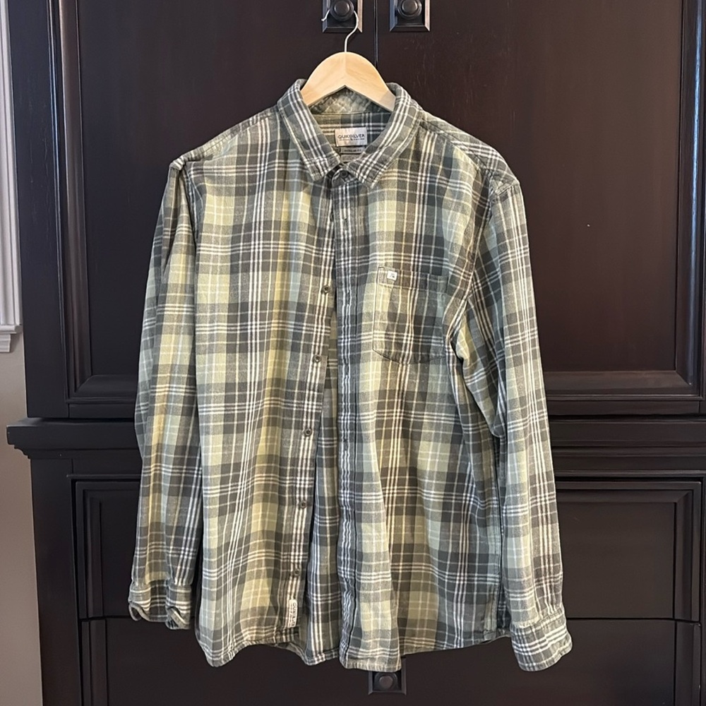Mens’ Quiksilver L/S XL beach shirt